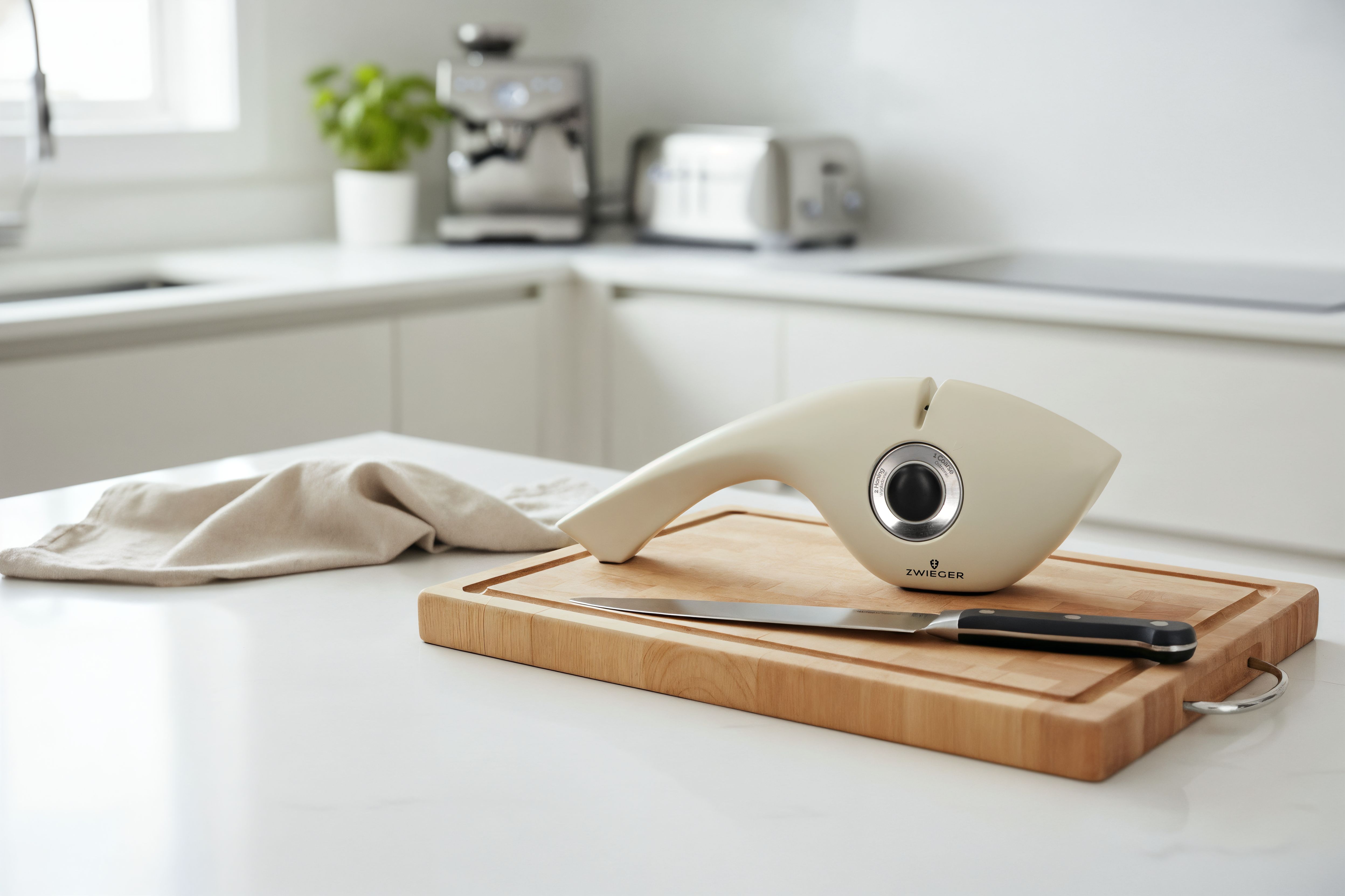 Rapid-Zwieger-ostrzalka-noze-4